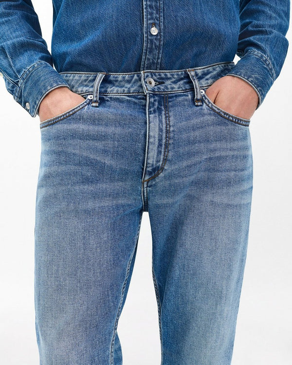 Fit 3 - Athletic Jeans